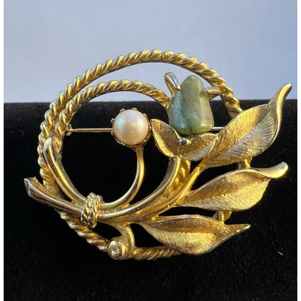 Vintage Sarah Coventry Brooch – Pearl & Jade Green Stone Floral Design $28 OBO